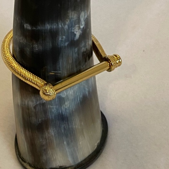 Gold Plated Cuff/Bracelet - Crystal Clasp/Twist - Picture 13 of 16